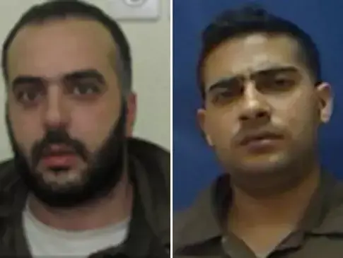 מוחמד זיתון ואשרף אבו עראם, פעילי החזית העממית לשחרור פלסטין שנעצרו לאחר שתכננו לחטוף ישראלי לצרכי מיקוח, דצמבר 2012 (מערכת וואלה! NEWS , שירות הביטחון הכללי) מוחמד זיתון ואשרף אבו עראם, פעילי החזית העממית לשחרור פלסטין שנעצרו לאחר שתכננו לחטוף ישראלי לצרכי מיקוח, דצמבר 2012 (מערכת וואלה! NEWS , שירות הביטחון הכללי)