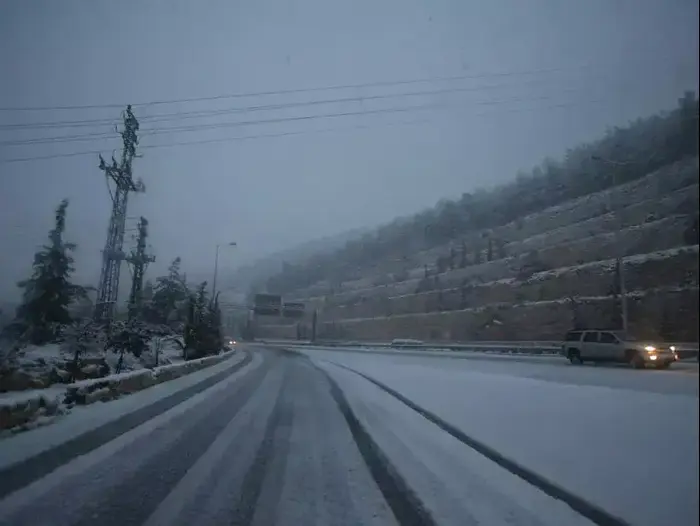 שלג בירושלים (יותם רונן) שלג בירושלים (יותם רונן)