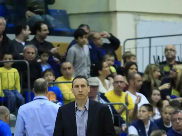 מאמן מכבי תל אביב דיוויד בלאט (מגד גוזני) מאמן מכבי תל אביב דיוויד בלאט (מגד גוזני)
