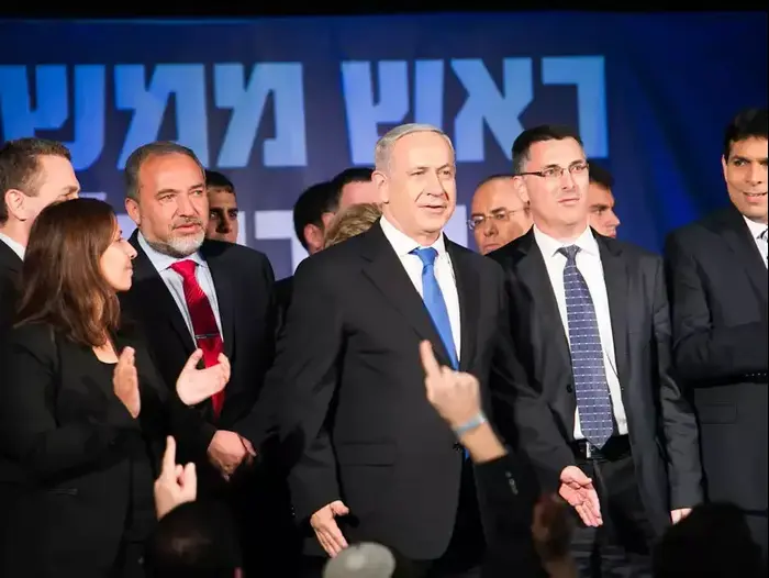 נציגי הליכוד וישראל ביתנו בעת תוצאות המדגם, ינואר 2013 (יותם רונן) נציגי הליכוד וישראל ביתנו בעת תוצאות המדגם, ינואר 2013 (יותם רונן)