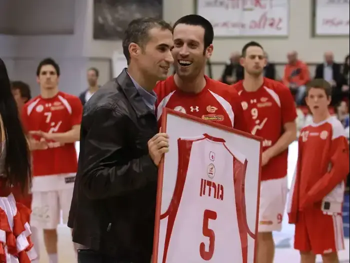 אבישי גורדון שחקן עבר עם דגן יבזורי גלבוע/גליל (קובי אליהו) אבישי גורדון שחקן עבר עם דגן יבזורי גלבוע/גליל (קובי אליהו)