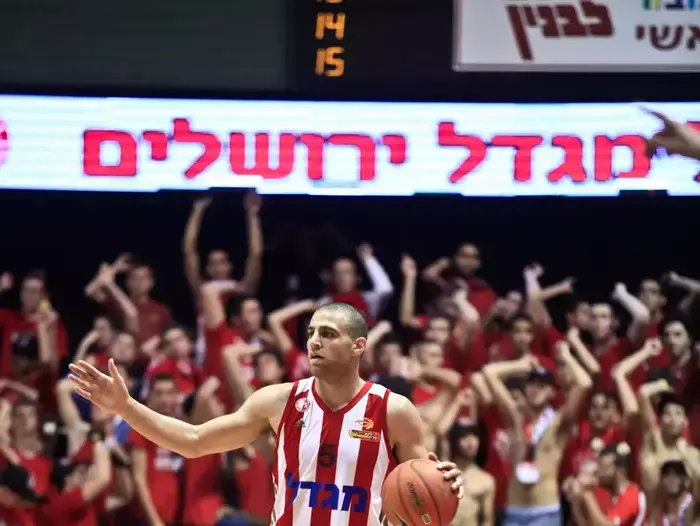 שחקן הפועל ירושלים רביב לימונד (מגד גוזני) שחקן הפועל ירושלים רביב לימונד (מגד גוזני)