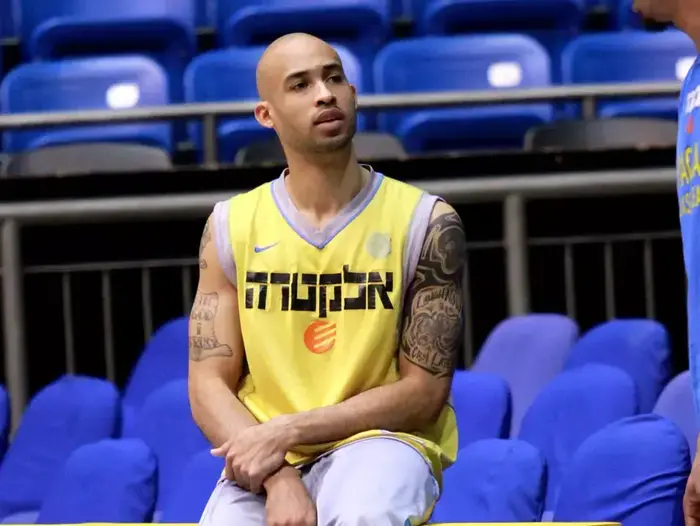 שחקן מכבי תל אביב דייויד לוגן (קובי אליהו) שחקן מכבי תל אביב דייויד לוגן (קובי אליהו)