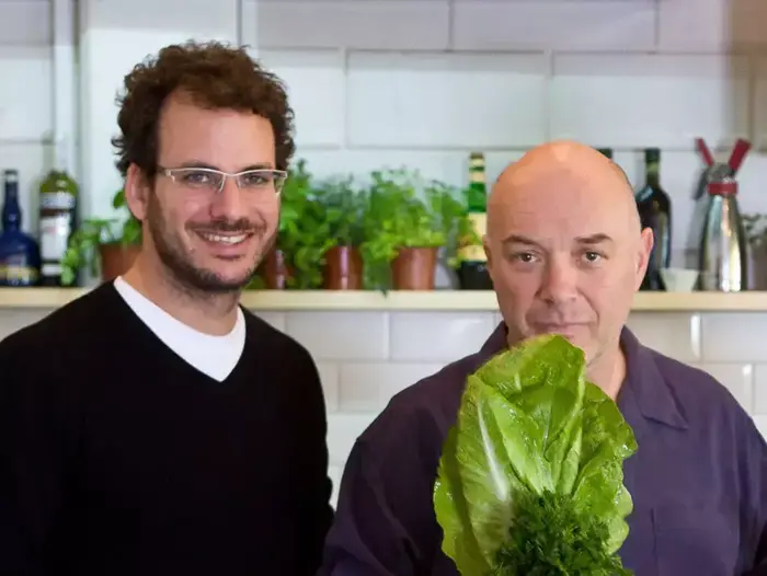 יאיר פיינברג וצחי בוקששתר (יח"צ , איתיאל ציון) יאיר פיינברג וצחי בוקששתר (יח"צ , איתיאל ציון)