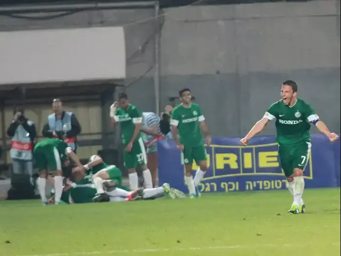 גוסטבו בוקולי שחקן מכבי חיפה חוגג (קובי אליהו) גוסטבו בוקולי שחקן מכבי חיפה חוגג (קובי אליהו)