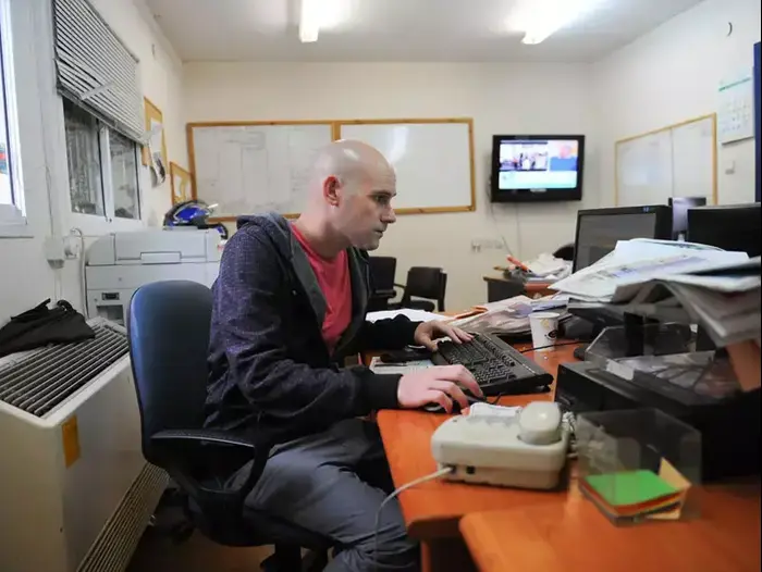 דוד אברהם בתוכנית הבוקר של ערוץ 10 (בן קלמר) דוד אברהם בתוכנית הבוקר של ערוץ 10 (בן קלמר)