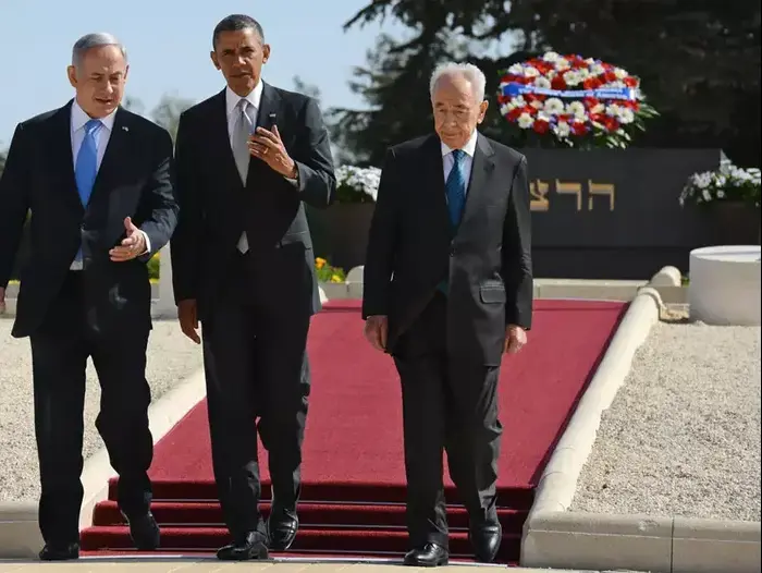 נשיא ארה"ב ברק אובמה מבקר בהר הרצל, מרץ 2013 (יח"צ , צילום: מארק ניימן ,לע"מ) נשיא ארה"ב ברק אובמה מבקר בהר הרצל, מרץ 2013 (יח"צ , צילום: מארק ניימן ,לע"מ)