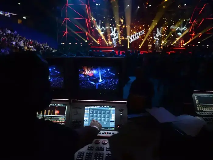 מאחורי הקלעים של גמר The voice (ניב אהרונסון) מאחורי הקלעים של גמר The voice (ניב אהרונסון)