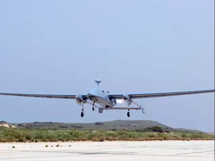 מטוס ללא טייס מסוג "שובל" (דובר צה"ל) מטוס ללא טייס מסוג "שובל" (דובר צה"ל)