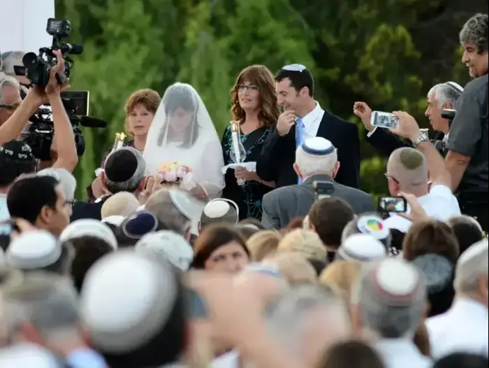 החתונה של ציפי חוטובלי ואור אלון. מאי 2013 (ניב אהרונסון) החתונה של ציפי חוטובלי ואור אלון. מאי 2013 (ניב אהרונסון)