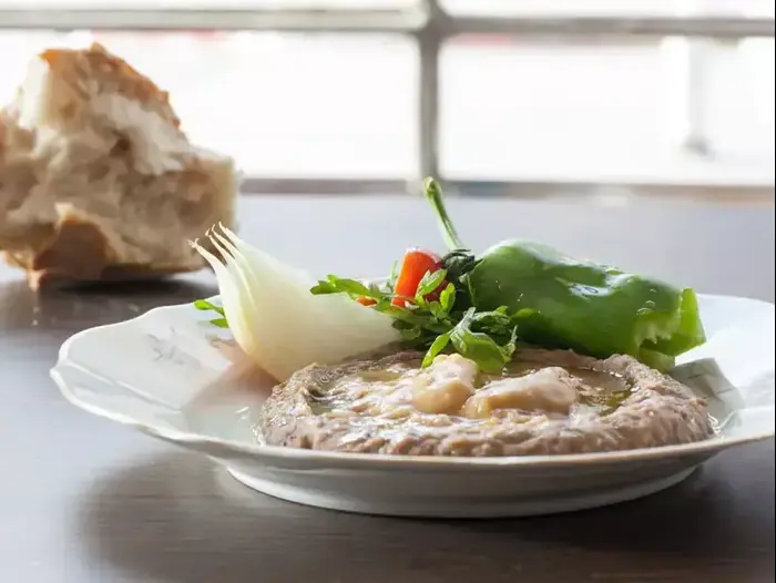 מסבחה פול וירקות חיים (יח"צ , חיים יוסף) מסבחה פול וירקות חיים (יח"צ , חיים יוסף)