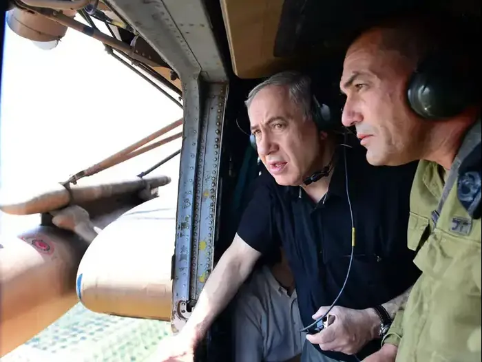 ראש הממשלה בנימין נתניהו השתתף בתרגיל חטיבתי של גולני ברמת הגולן. יוני 2013 (לשכת העיתונות הממשלתית , קובי גדעון לע"מ) ראש הממשלה בנימין נתניהו השתתף בתרגיל חטיבתי של גולני ברמת הגולן. יוני 2013 (לשכת העיתונות הממשלתית , קובי גדעון לע"מ)