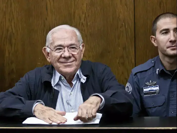 השופט דן כהן מובא לדיון במחוזי ת"א, מרץ 2013 (מגד גוזני) השופט דן כהן מובא לדיון במחוזי ת"א, מרץ 2013 (מגד גוזני)