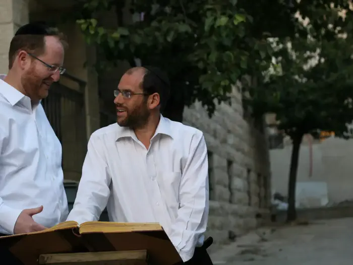 אהרון רזאל וידידיה מאיר (יח"צ)