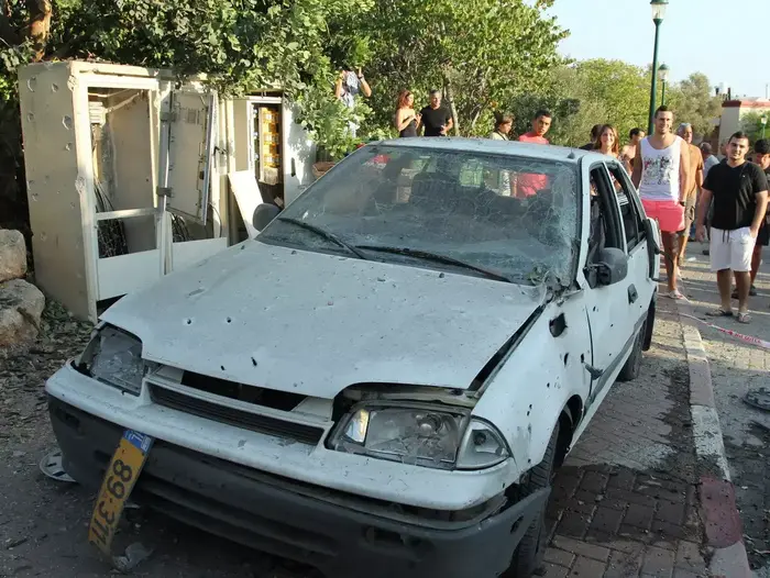 קטיושות בצפון (אדריאן הרבשטיין) קטיושות בצפון (אדריאן הרבשטיין)