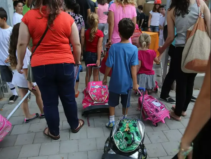 פתיחת שנת הלימודים בביה"ס היובל בת"א (יותם רונן) פתיחת שנת הלימודים בביה"ס היובל בת"א (יותם רונן)