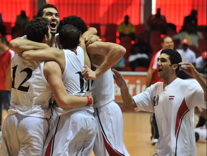 שחקני נבחרת מצרים בכדורסל חוגגים (GettyImages) שחקני נבחרת מצרים בכדורסל חוגגים (GettyImages)