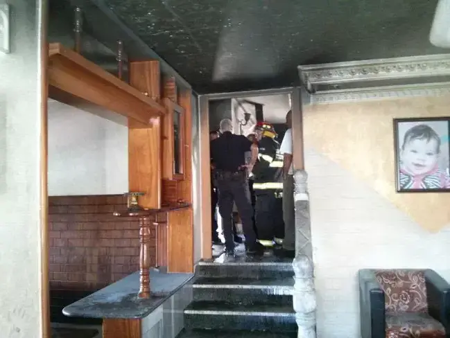 שני ילדים נשרפו ופונו במצב קשה בבית בכפר מנדא, ספטמבר 2013 (פאנט) שני ילדים נשרפו ופונו במצב קשה בבית בכפר מנדא, ספטמבר 2013 (פאנט)