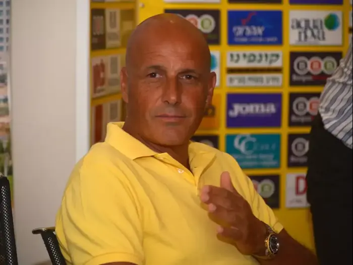 בעלי מכבי נתניה יוסי מאור (ניב אהרונסון) בעלי מכבי נתניה יוסי מאור (ניב אהרונסון)