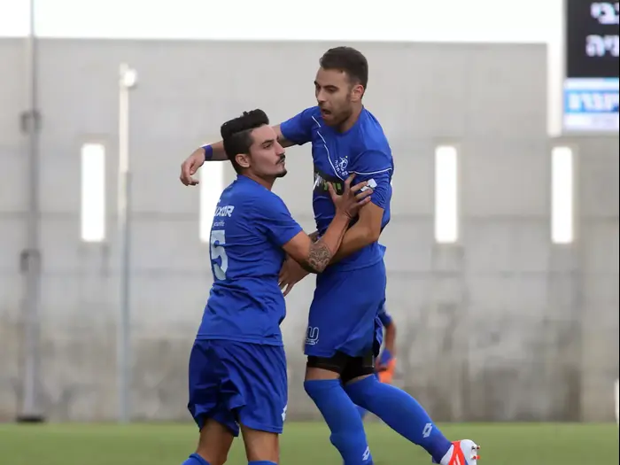 אורי פסו שי רביבו הפועל פתח תקוה חוגגים שער (קובי אליהו) אורי פסו שי רביבו הפועל פתח תקוה חוגגים שער (קובי אליהו)
