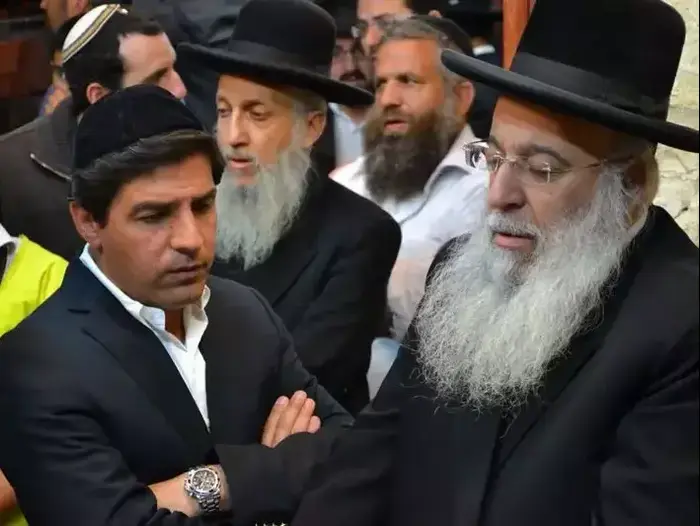 תפילה בכותל לרפואת הרב עובדיה יוסף (מערכת וואלה! NEWS , אהרון והב) תפילה בכותל לרפואת הרב עובדיה יוסף (מערכת וואלה! NEWS , אהרון והב)