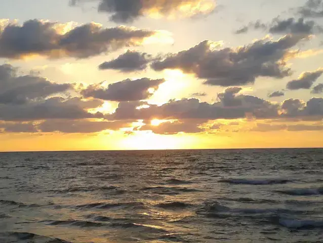 שקיעה (מערכת וואלה! NEWS , ארז מיכאלי) שקיעה (מערכת וואלה! NEWS , ארז מיכאלי)