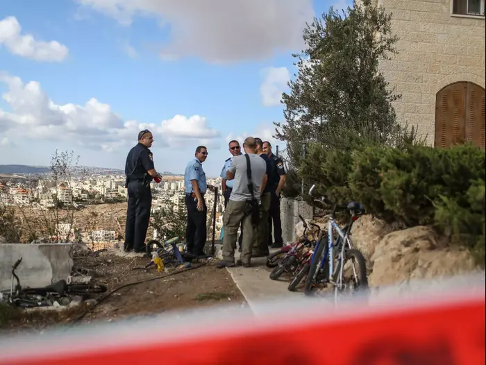 סריקות ביישוב פסגות יום לאחר החשד לחדירה ליישוב ופציעת ילדה (נועם מושקוביץ) סריקות ביישוב פסגות יום לאחר החשד לחדירה ליישוב ופציעת ילדה (נועם מושקוביץ)