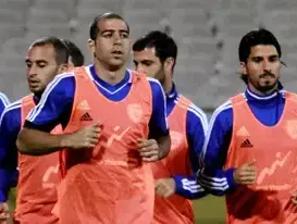 טל בן חיים עם ליאור רפאלוב שחקני נבחרת ישראל (יח"צ , יוסי ציפקיס) טל בן חיים עם ליאור רפאלוב שחקני נבחרת ישראל (יח"צ , יוסי ציפקיס)