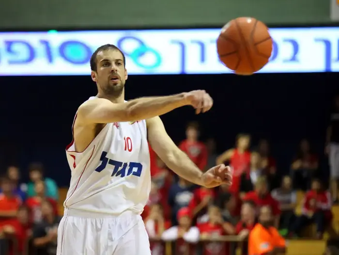 יותם הלפרין שחקן הפועל ירושלים (יוסי ציפקיס) יותם הלפרין שחקן הפועל ירושלים (יוסי ציפקיס)