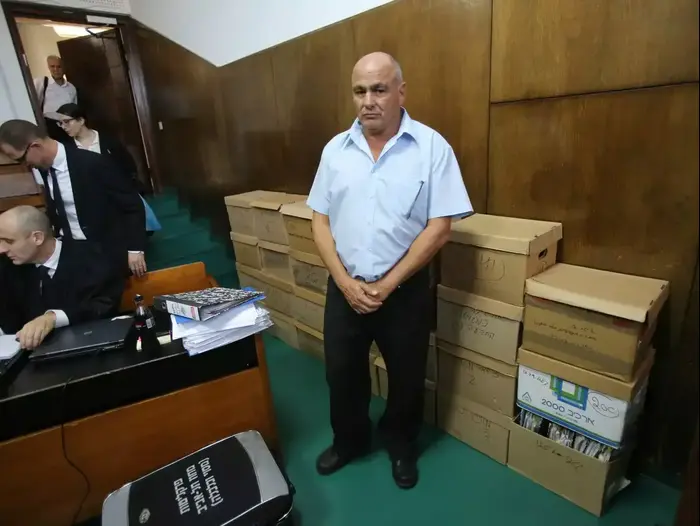 דני דנקנר מגיע למתן עדות במשפט הולילנד (יותם רונן) דני דנקנר מגיע למתן עדות במשפט הולילנד (יותם רונן)