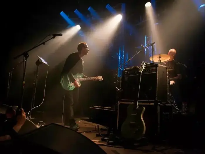 wire בהופעה (נמרוד סונדרס) wire בהופעה (נמרוד סונדרס)