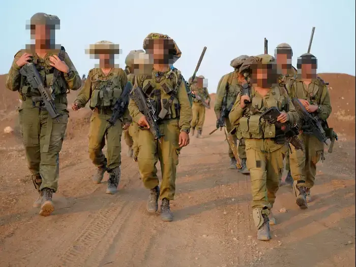 הרמטכ"ל בני גנץ בתרגיל חטיבתי של גבעתי, יוני 2012 (דובר צה"ל) הרמטכ"ל בני גנץ בתרגיל חטיבתי של גבעתי, יוני 2012 (דובר צה"ל)