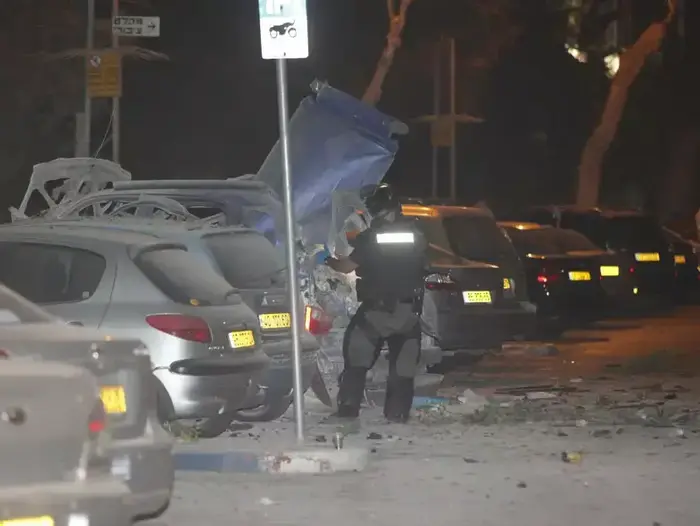 פיצוץ רכב ברחוב דפנה במרכז תל אביב, נובמבר 2013 (דרור עינב) פיצוץ רכב ברחוב דפנה במרכז תל אביב, נובמבר 2013 (דרור עינב)