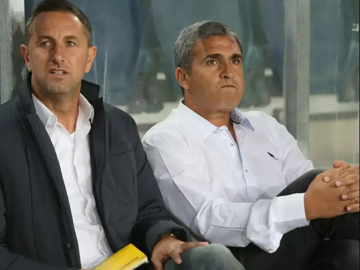 מאמן בית"ר ירושלים, אלי כהן לצד עוזרו, דוד אמסלם (קובי אליהו) מאמן בית"ר ירושלים, אלי כהן לצד עוזרו, דוד אמסלם (קובי אליהו)