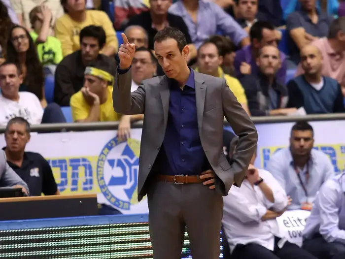 מאמן הפועל אילת עודד קטש (קובי אליהו) מאמן הפועל אילת עודד קטש (קובי אליהו)