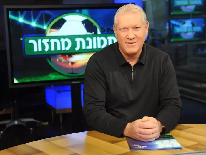 אריה אלטר באולפן תמונת מחזור (ברני ארדוב)