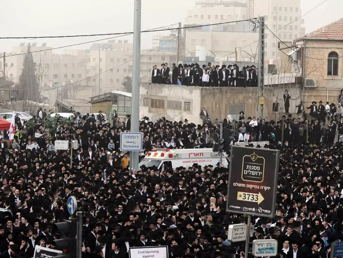 עצרת המיליון נגד חוק הגיוס, חרדים בבנייני האומה ירושלים. מרץ 2014 (יואב דודקביץ') עצרת המיליון נגד חוק הגיוס, חרדים בבנייני האומה ירושלים. מרץ 2014 (יואב דודקביץ')