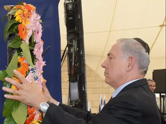 ראש הממשלה בנימין נתניהו בעצרת הזיכרון לחללי מערכות ישראל ביד לבנים בירושלים. 4 במאי 2014 (לשכת העיתונות הממשלתית , חיים צח) ראש הממשלה בנימין נתניהו בעצרת הזיכרון לחללי מערכות ישראל ביד לבנים בירושלים. 4 במאי 2014 (לשכת העיתונות הממשלתית , חיים צח)