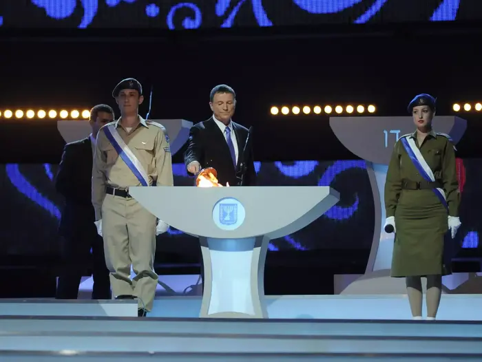 טקס הדלקת המשואות בהר הרצל, 5 במאי 2014 (יואב דודקביץ') טקס הדלקת המשואות בהר הרצל, 5 במאי 2014 (יואב דודקביץ')