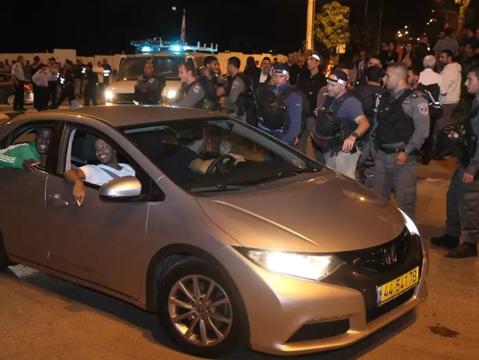 עימותים לאחר עצרת למען שלי דדון בעפולה (שלומי גבאי) עימותים לאחר עצרת למען שלי דדון בעפולה (שלומי גבאי)