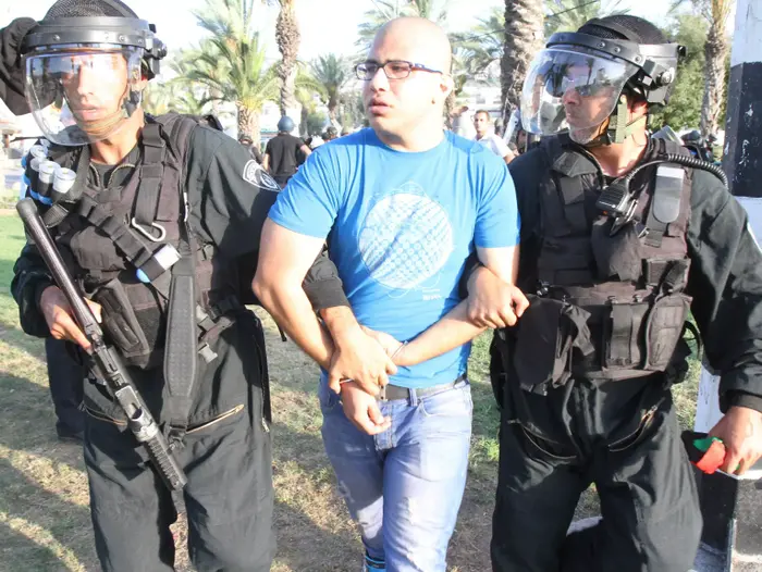 מהומות בערערה שבוואדי ערה במחאה על רצח הנער בשועפאט (שלומי גבאי) מהומות בערערה שבוואדי ערה במחאה על רצח הנער בשועפאט (שלומי גבאי)