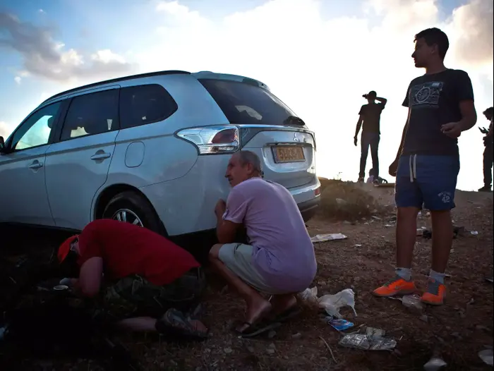 אזעקה מפני שיגור רקטות באזור שדרות במהלך מבצע צוק 13 ביולי 2014 (רויטרס)