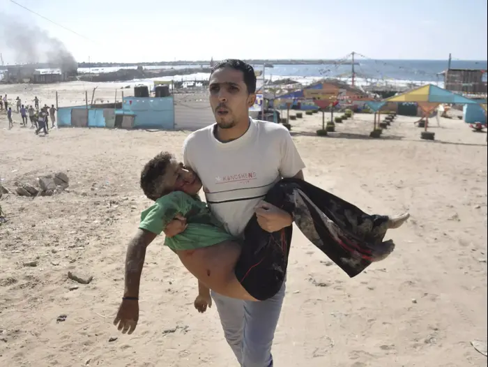 ארבעה ילדים נהרגו מאש צה"ל בעיר עזה (רויטרס) ארבעה ילדים נהרגו מאש צה"ל בעיר עזה (רויטרס)