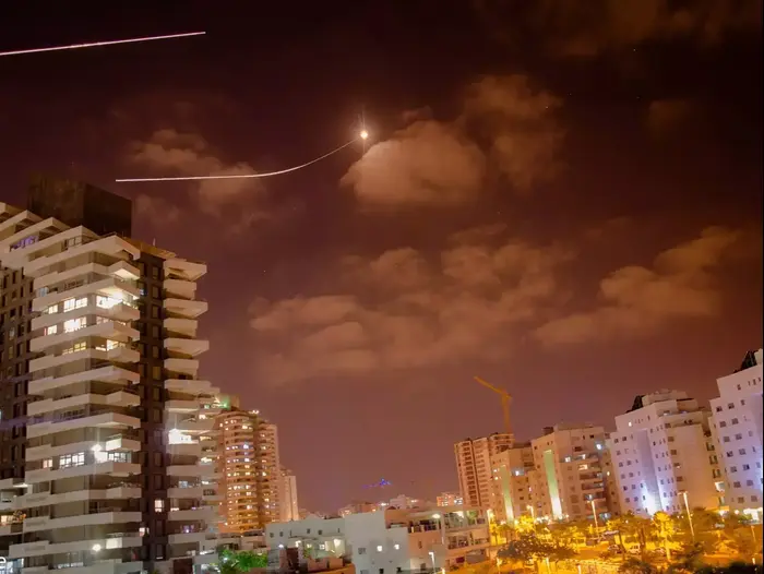 יירוט בשמי אשדוד, יולי 2014 (תמונות גולשים , אריה פינטו) יירוט בשמי אשדוד, יולי 2014 (תמונות גולשים , אריה פינטו)