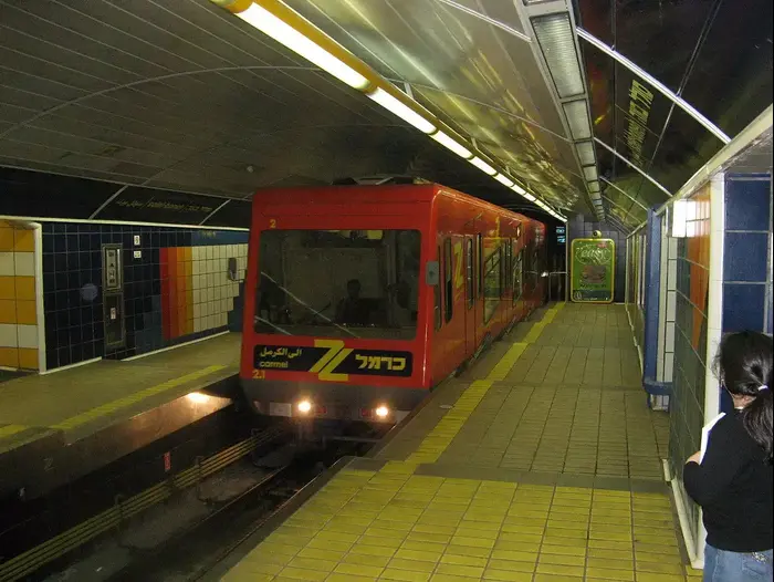 הכרמלית בחיפה (צילום מסך , ויקיפדיה
צילום: יעקב) הכרמלית בחיפה (צילום מסך , ויקיפדיה
צילום: יעקב)