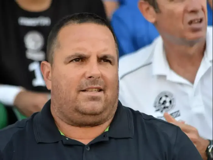 רן בן שמעון מאמן מכבי פתח תקוה (ניב אהרונסון) רן בן שמעון מאמן מכבי פתח תקוה (ניב אהרונסון)