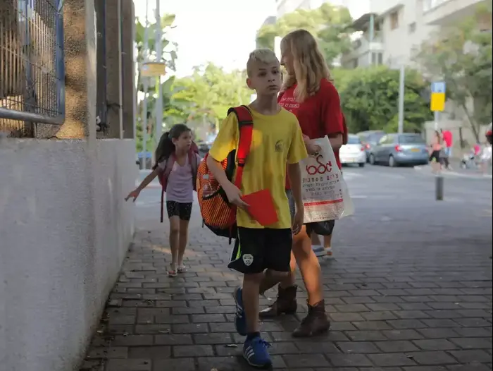 פתיחת שנת הלימודים בבית ספר בלפור בתל אביב, ספטמבר 2014 (דרור עינב) פתיחת שנת הלימודים בבית ספר בלפור בתל אביב, ספטמבר 2014 (דרור עינב)
