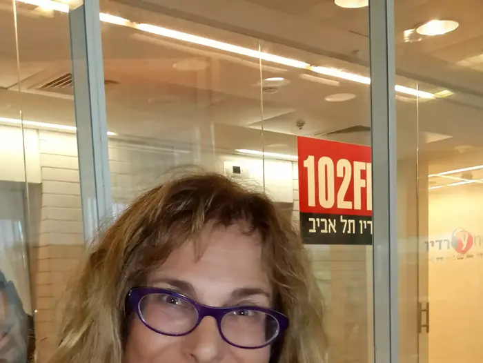 אורנה ננר ברדיו תל אביב (יח"צ) אורנה ננר ברדיו תל אביב (יח"צ)