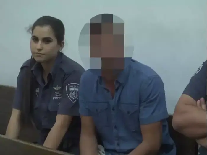 מתמודד כוכב נולד לשעבר חשוד החשוד במעשה סדום וסיוע לאונס. ספטמבר 2014 (יותם רונן) מתמודד כוכב נולד לשעבר חשוד החשוד במעשה סדום וסיוע לאונס. ספטמבר 2014 (יותם רונן)