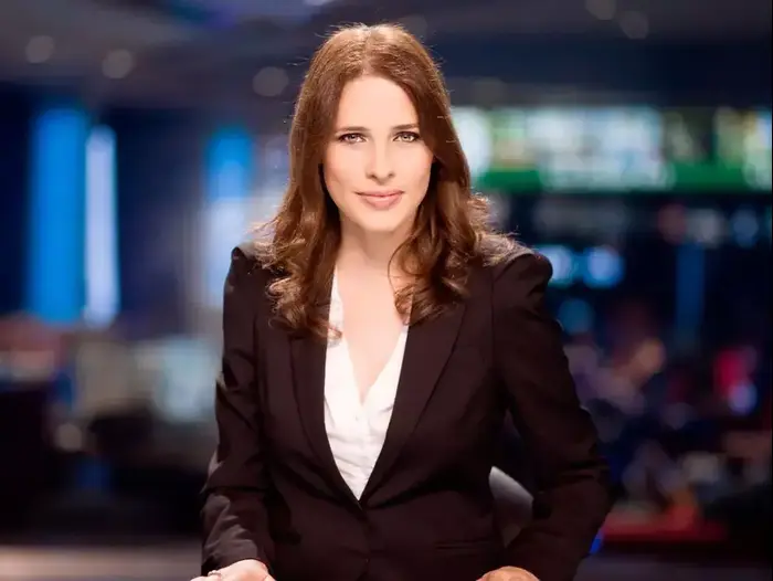 תמר איש שלום (עיבוד תמונה) תמר איש שלום (עיבוד תמונה)